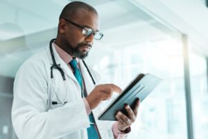 Why Your Medical Practice Needs a Mobile-Friendly Website for Doctors